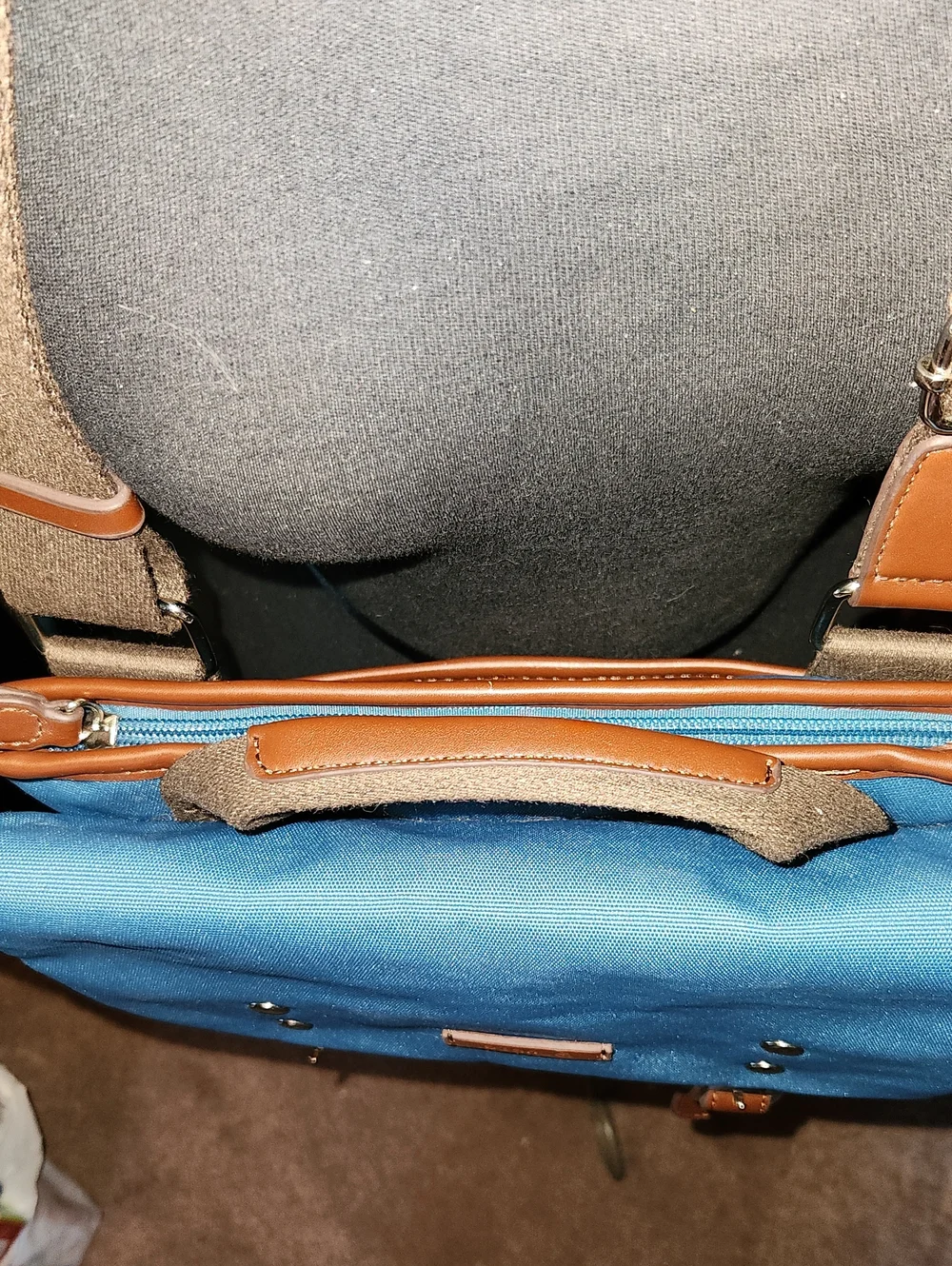 Blan_c Cancas Messenger Bag